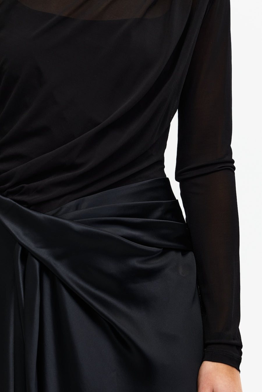 D1-AD2510081D_HERTFORDSHIRE_MAXI_DRESS-BLACK-4