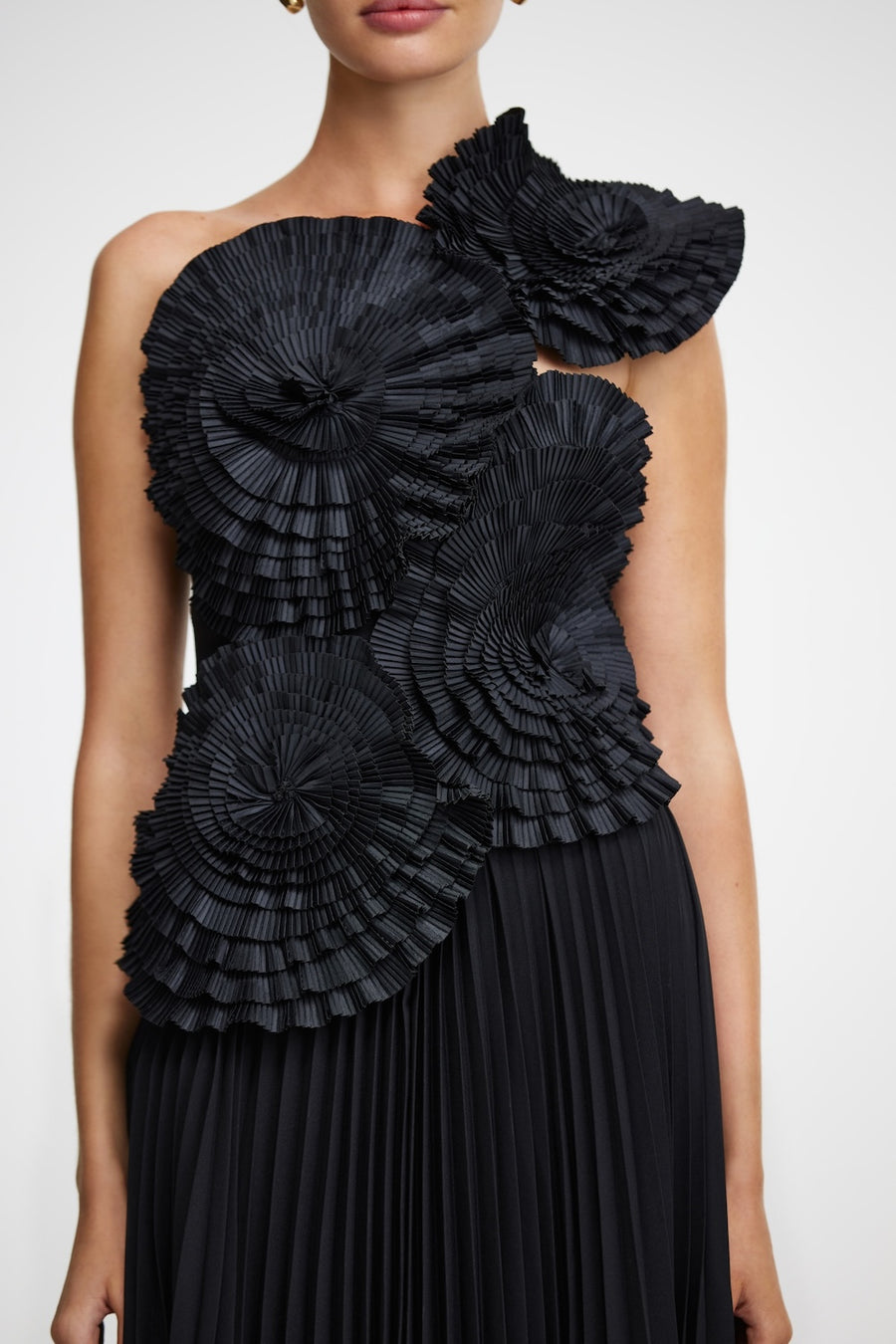 D1_AS2504073D_TRUSLEY_MAXI_DRESS BLACK 4
