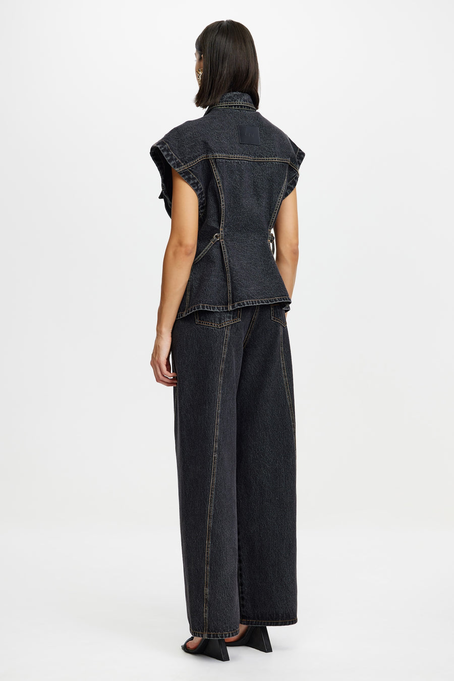 STAPLE-AL2507005T​_POULTON_TOP-BLACK-3jpg